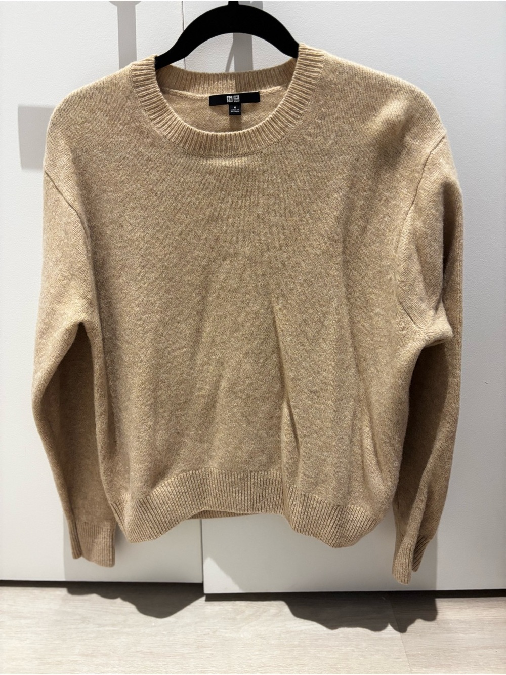 Uniqlo Women's Crewneck Sweater in Camel Heather